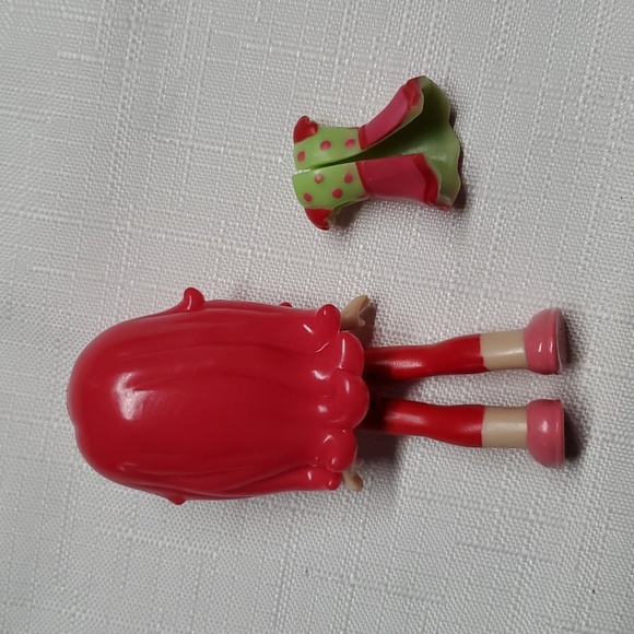 2008 Strawberry Shortcake Cafe + Doll & Dress Whirley Blue Bird Hasbro Toy - Picture 11 of 17